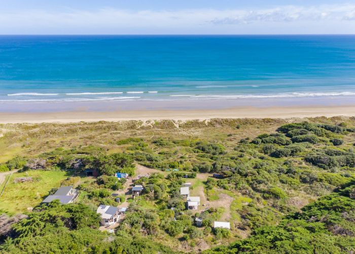  at Ninety Mile Beach, Waipapakauri, Far North, Northland