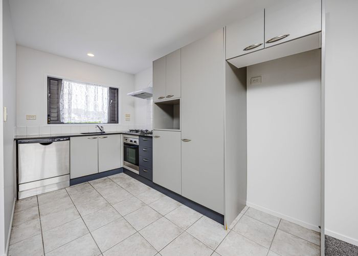  at 19/18 Alicante Avenue, Hill Park, Manukau City, Auckland