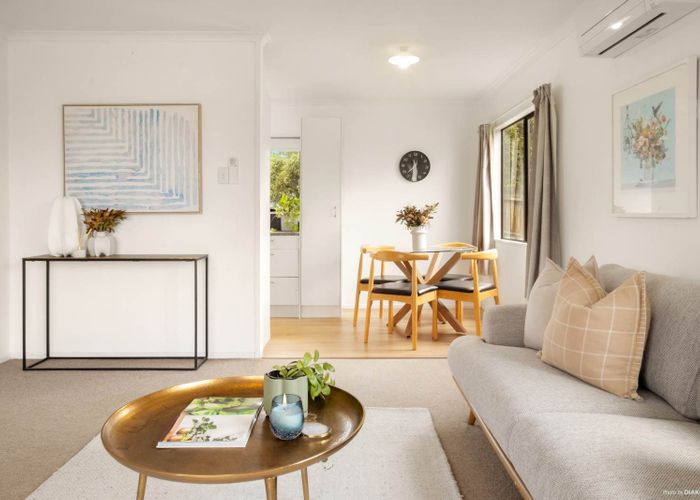  at 4 Forster Place, West Harbour, Waitakere City, Auckland