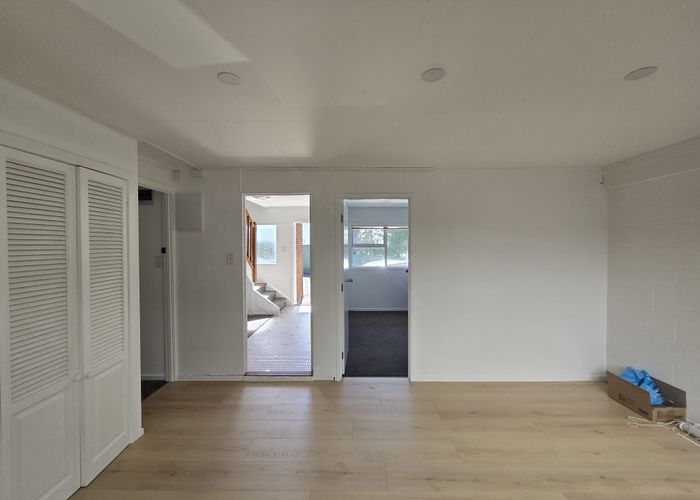  at 2/1 Rahiri Road, Mount Eden, Auckland City, Auckland