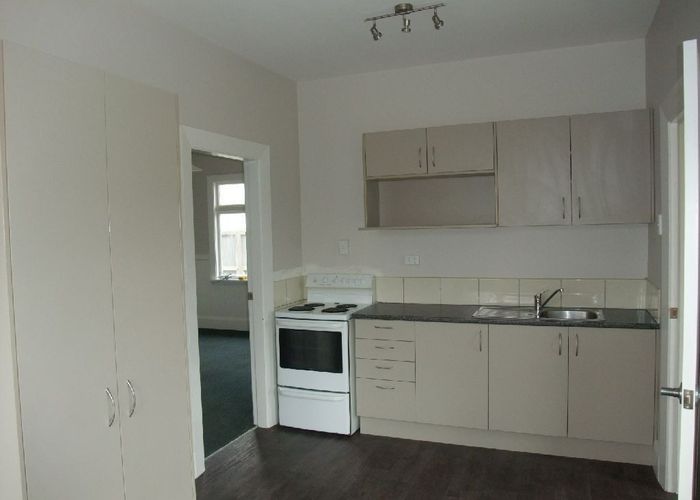  at 27 Clarence Street South, Addington, Christchurch City, Canterbury
