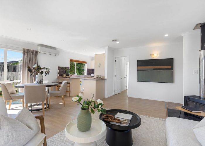  at 12B Rosier Road, Glen Eden, Waitakere City, Auckland