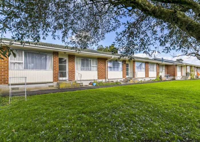  at 1/62 Lincoln Road, Henderson, Waitakere City, Auckland