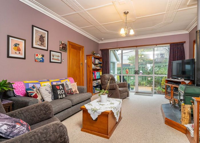  at 102 Preston Crescent, Belleknowes, Dunedin