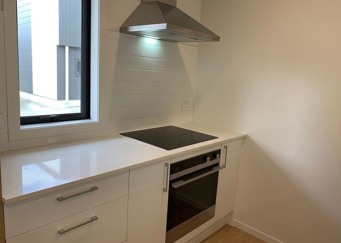  at 5/4 Harry Ward Place, Henderson, Waitakere City, Auckland