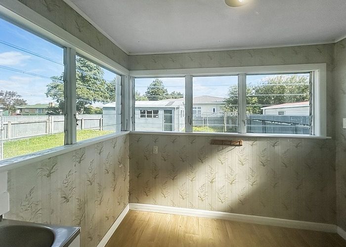  at 83 Featherston Street, Takaro, Palmerston North, Manawatu / Whanganui