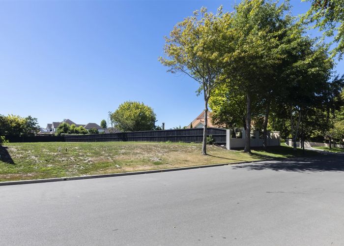  at 77 Woodhurst Drive, Casebrook, Christchurch