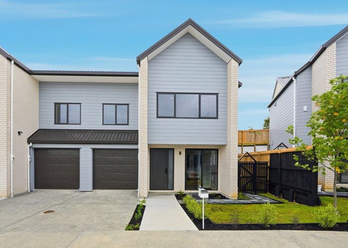  at 4/20 Melia Place, Stanmore Bay, Rodney, Auckland