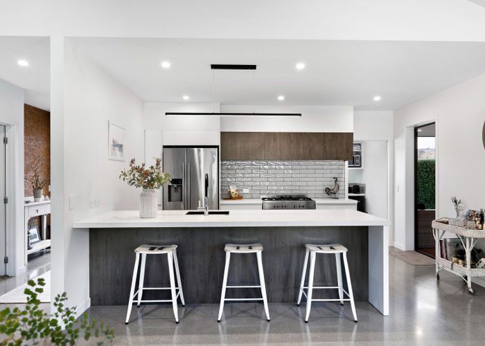  at 2 Turner Terrace, Lowburn