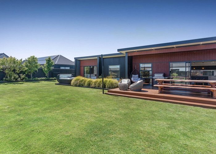  at 2 Mavis Close, Lincoln, Lincoln