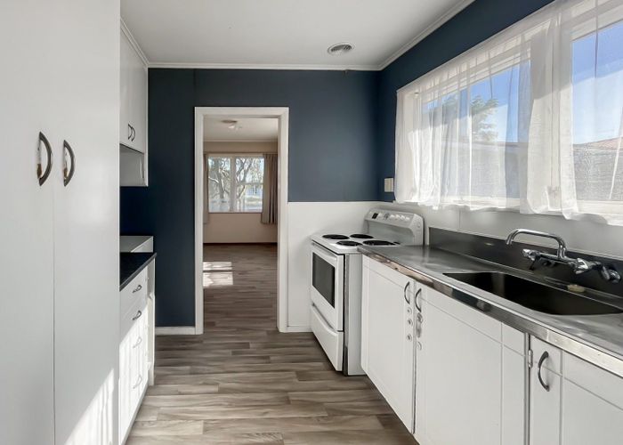  at 8 Anakiwa Street, Kelvin Grove, Manawatu, Manawatu / Whanganui