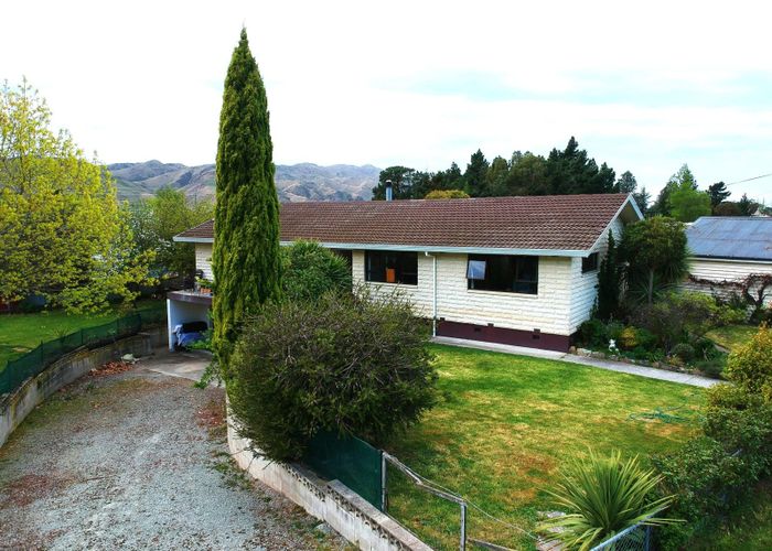  at 2 Gordon Street, Kurow, Kurow
