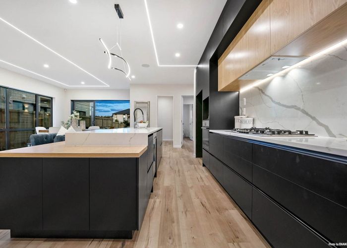  at 15 Downpatrick Drive, Flat Bush, Manukau City, Auckland