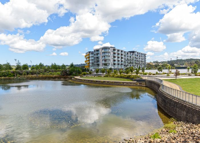  at 107/3 Rose Garden Lane, Albany, North Shore City, Auckland