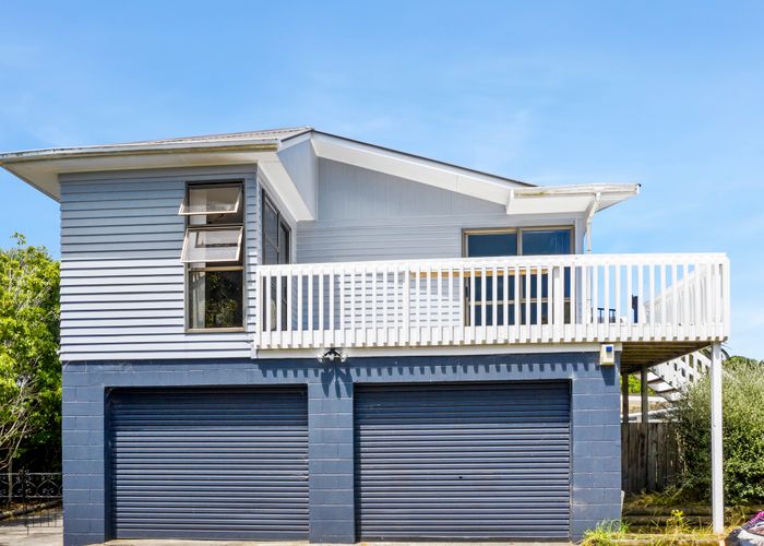  at 70 Patons Road, Howick, Auckland