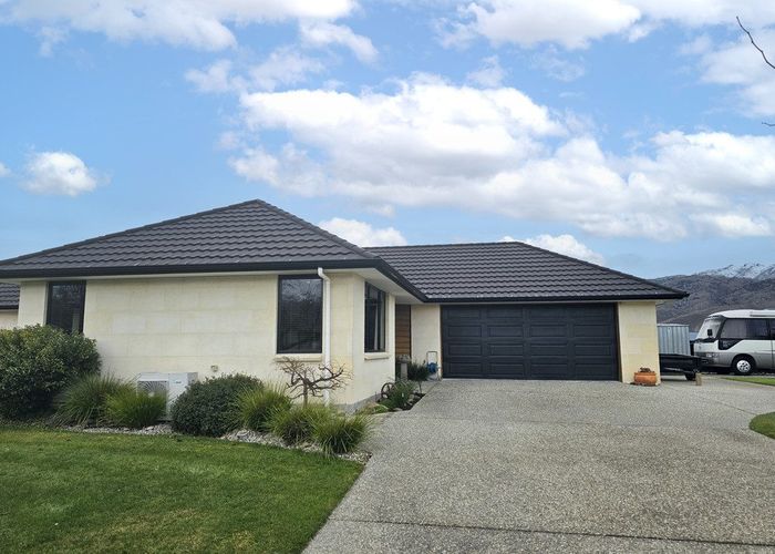  at 44 Ferry Lane, Mount Pisa