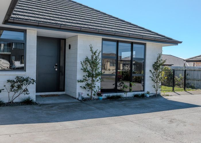  at 4 Okohaka Avenue, Glenbrook, Franklin, Auckland