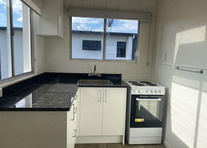  at 2/21 Edgecumbe Street, Whitiora, Hamilton, Waikato