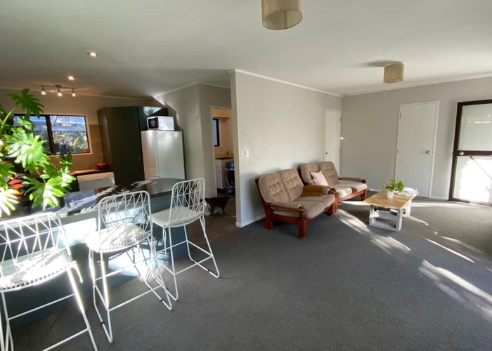  at 8 Springtime Crescent, Stanmore Bay, Rodney, Auckland