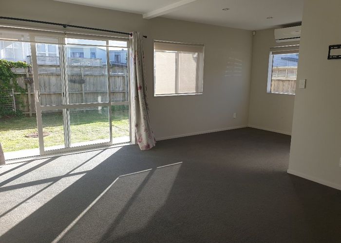  at 18/45a Swanson Road, Henderson, Waitakere City, Auckland