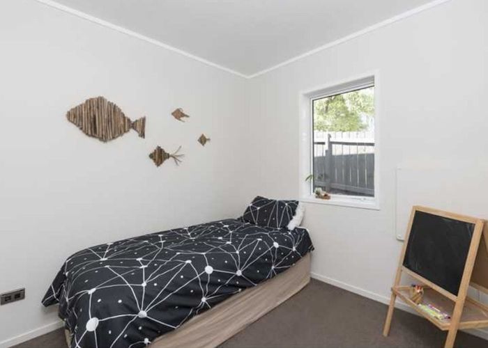 at 44A Sungrove Rise, Sunnyvale, Waitakere City, Auckland