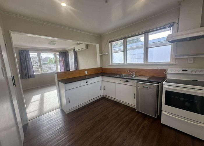  at 11 Hall Grove, Elderslea, Upper Hutt, Wellington