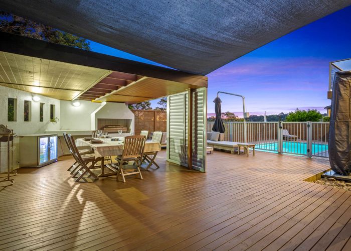  at 92 Pemberton Avenue, Bayview, Auckland