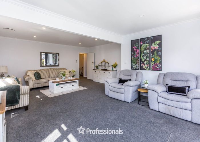 at 13 Wood Street, Wallaceville, Upper Hutt