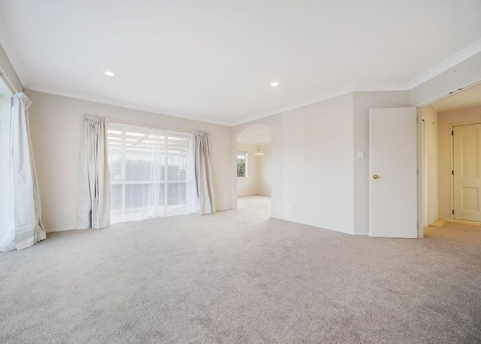  at 2/12 Astoria Place, Northpark, Manukau City, Auckland