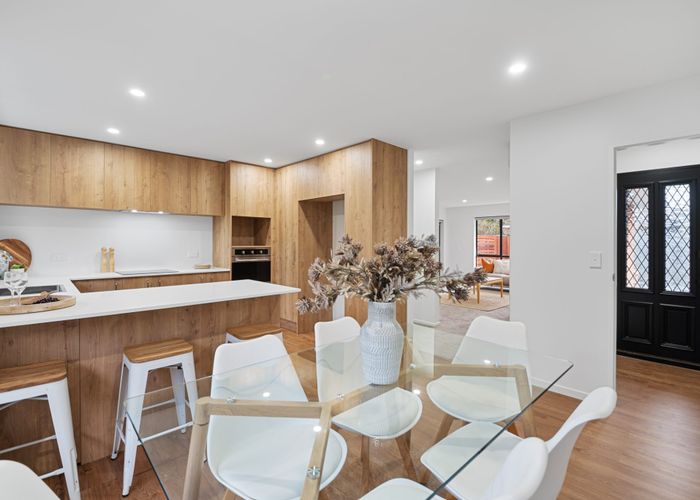  at 2/74 Lowry Avenue, Redwood, Christchurch City, Canterbury
