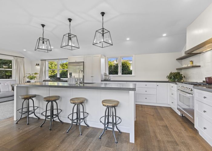  at 12 Tainui Terrace, Mangere Bridge, Auckland