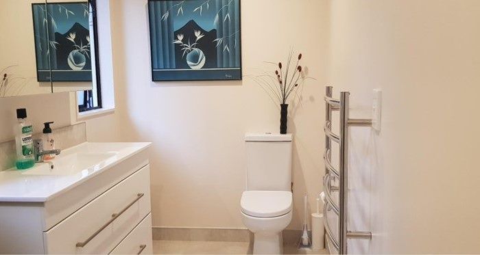  at 22 Raphael Place, West Harbour, Auckland