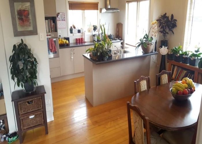  at 1 Ward Crescent, Te Atatu Peninsula, Waitakere City, Auckland