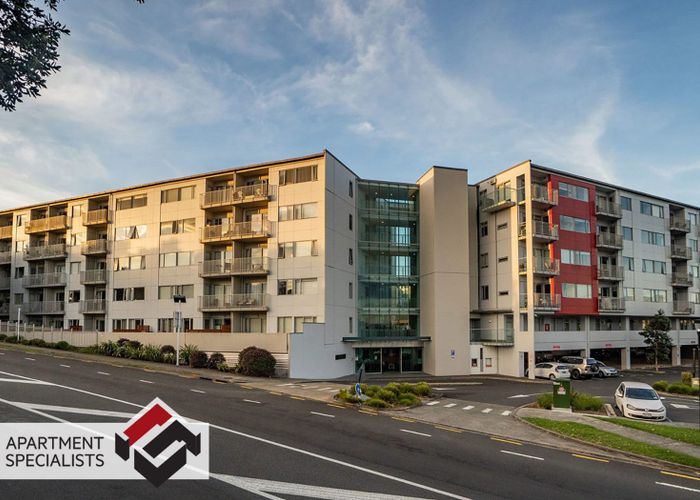  at 130 Anzac Street, Takapuna, North Shore City, Auckland