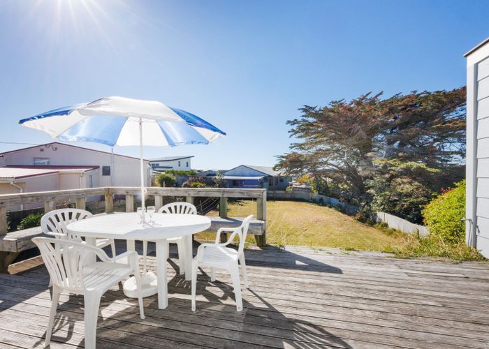  at 13 Nelson Street, Foxton Beach, Horowhenua, Manawatu / Whanganui