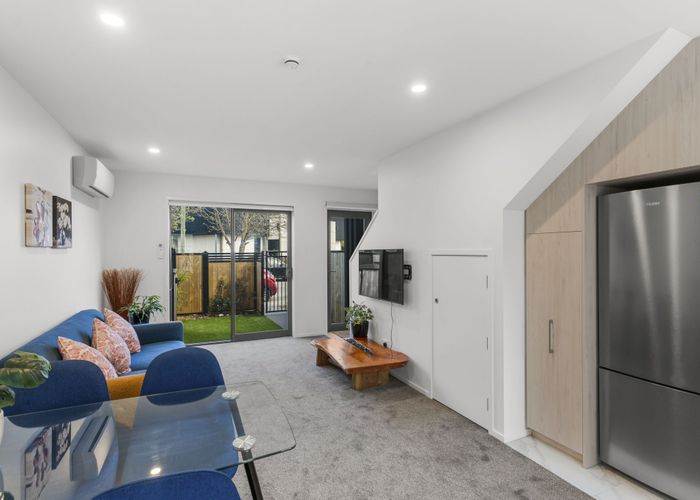  at 2/48 Stewart Street, City Centre, Christchurch City, Canterbury