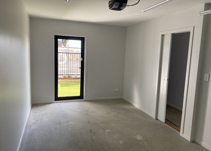  at 4/1 Fruitvale Road, New Lynn, Waitakere City, Auckland