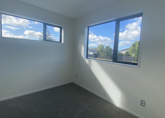  at 37d Allington Road, Massey, Waitakere City, Auckland