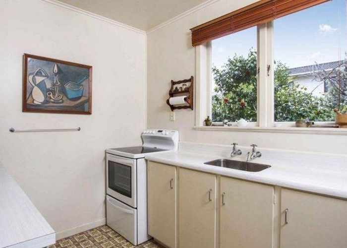  at 2/32 Michaels Avenue, Ellerslie, Auckland City, Auckland