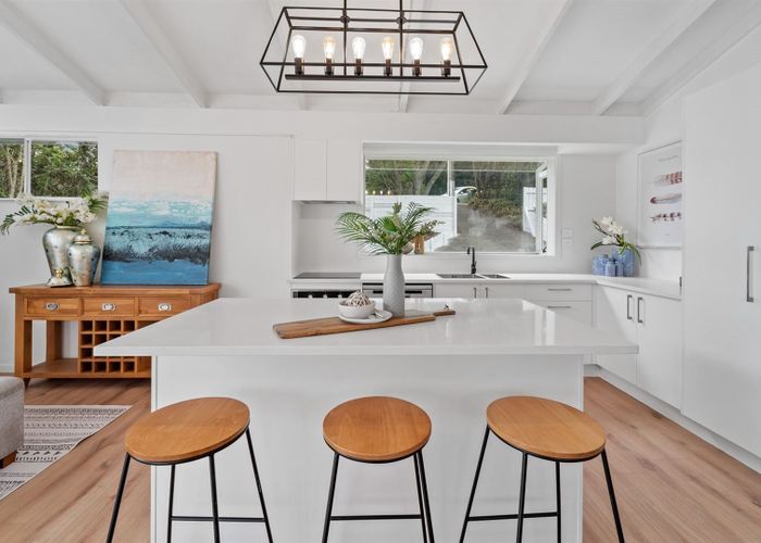  at 18 Archers Road, Glenfield, North Shore City, Auckland
