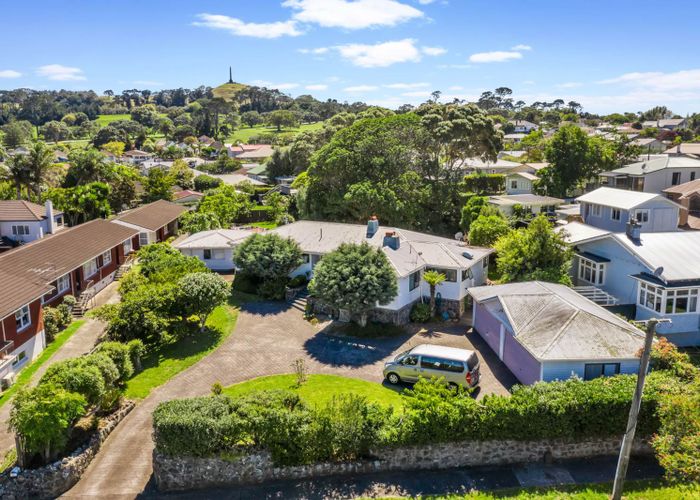  at 24 Tawa Road, Onehunga, Auckland