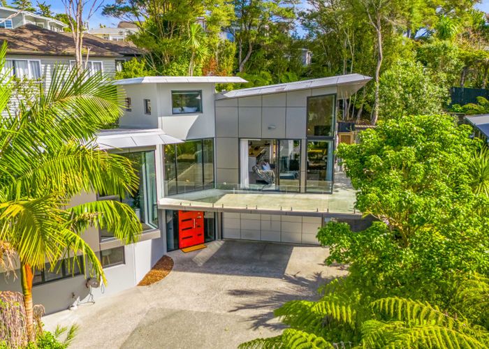  at 20D Konini Road, Titirangi, Auckland