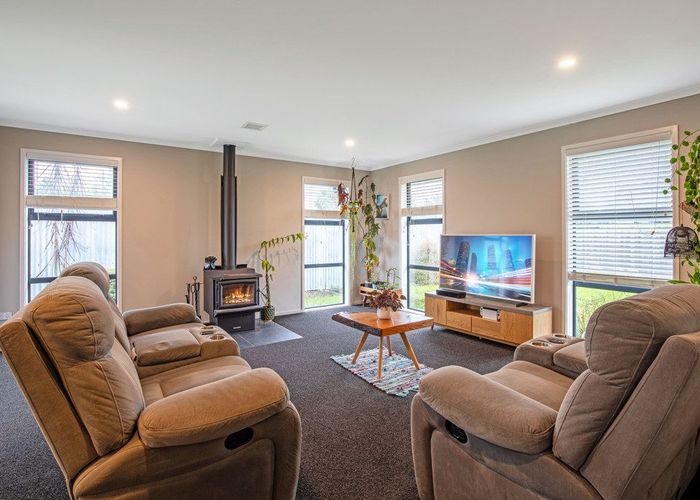  at 27 Newbrook Terrace, Darfield, Darfield