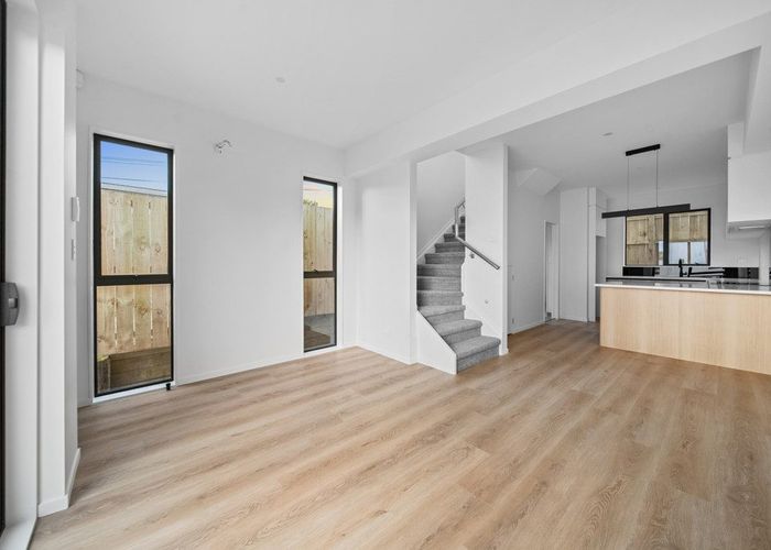  at 5/17 Sunnyfield Crescent, Glenfield, North Shore City, Auckland