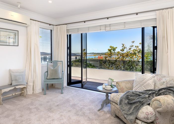  at 17A Lynton Road, Bucklands Beach, Manukau City, Auckland