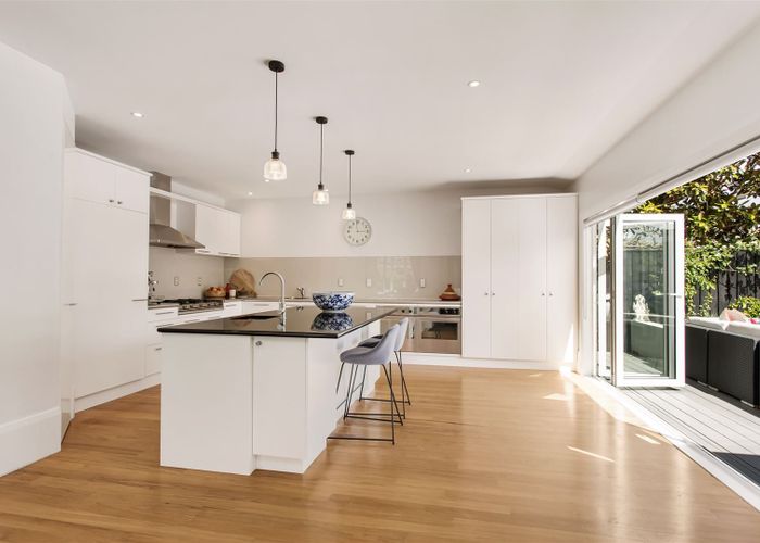  at 5 Queens Avenue, Merivale, Christchurch