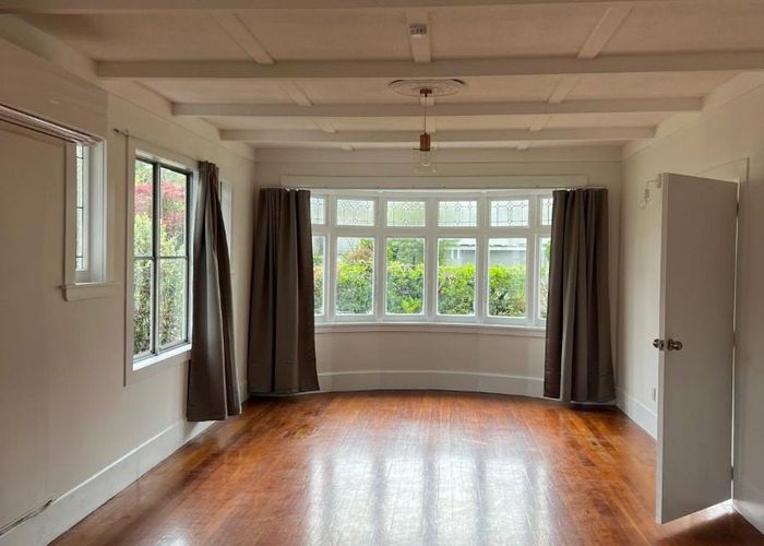  at 8 Pukehana Ave, Epsom, Auckland City, Auckland