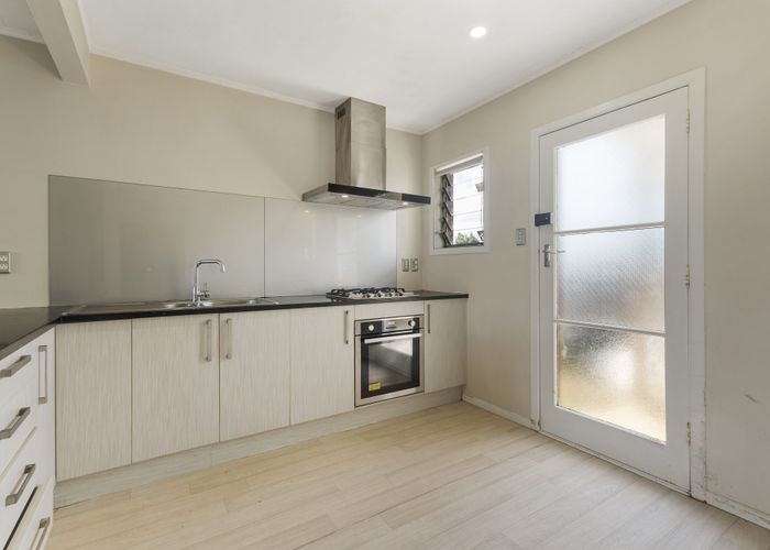  at 4/8 Maunu Road, Papatoetoe, Manukau City, Auckland