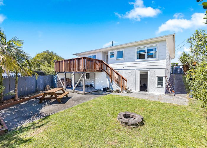  at 38 Woodside Road, Massey, Waitakere City, Auckland