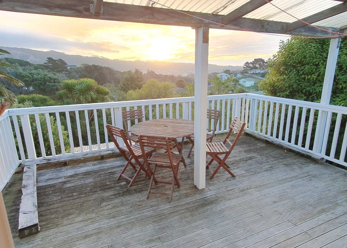  at Sievers Cres (power included), Cannons Creek, Porirua, Wellington
